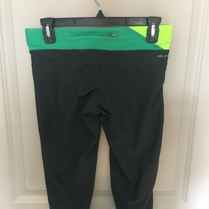 Nike dry fit cropped legging size S